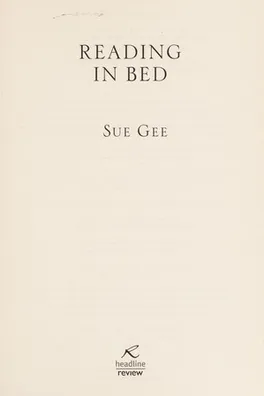 Capa de Reading in bed