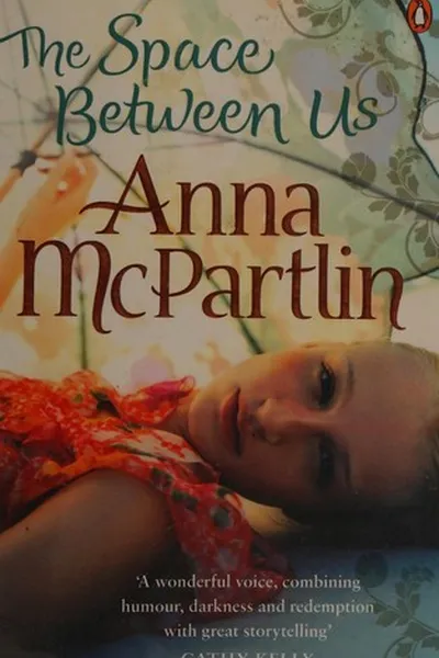 Capa de The space between us