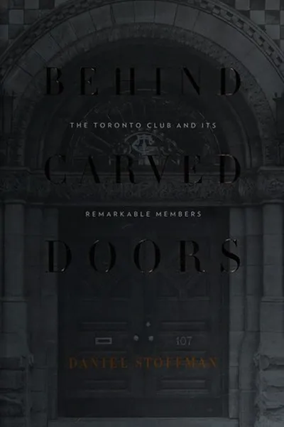Capa de Behind carved doors