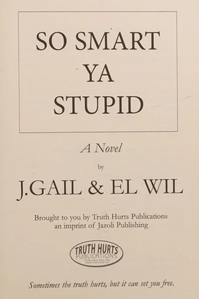 Capa de So smart ya stupid