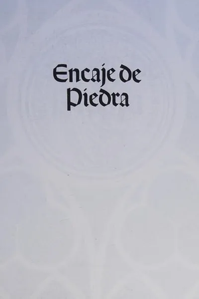 Capa de Encaje de piedra