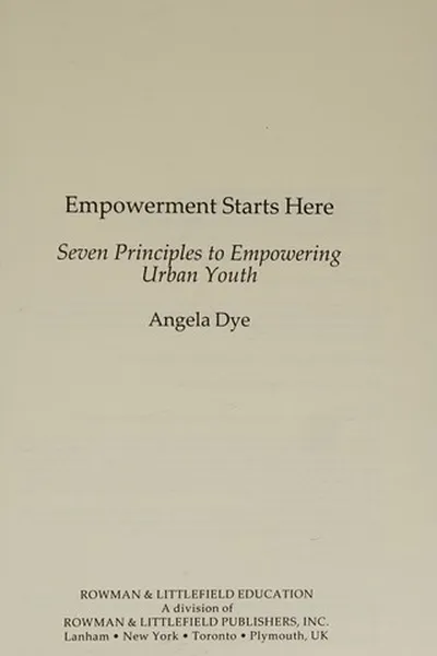 Capa de Empowerment starts here