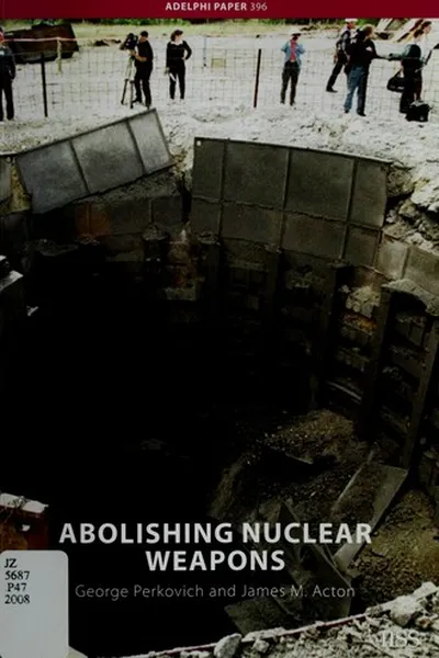 Capa de Abolishing nuclear weapons