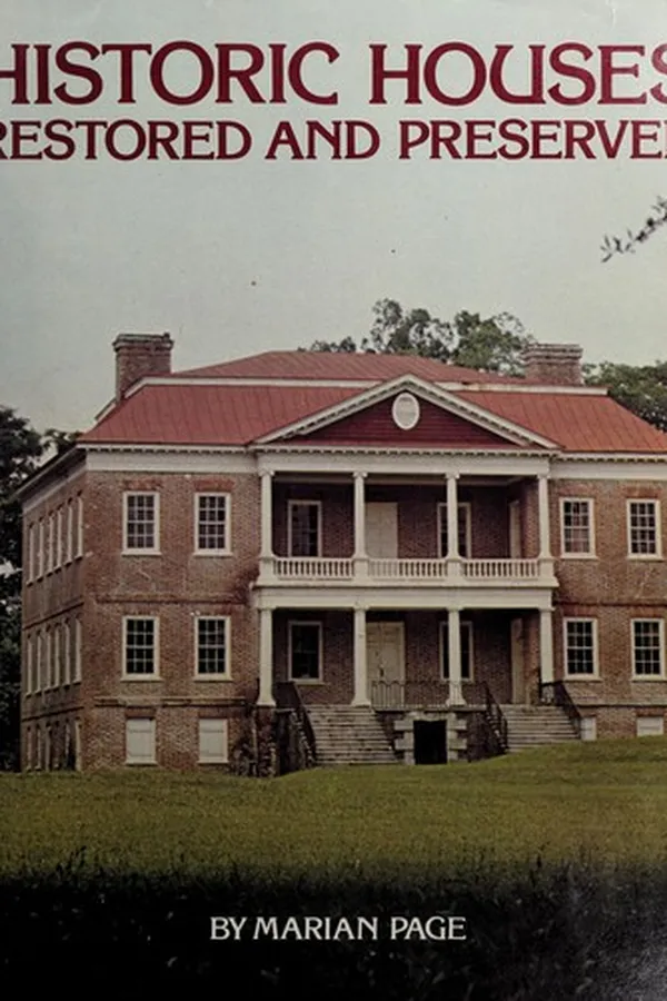 Capa de Historic houses restored and preserved
