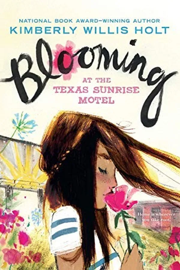 Capa de Blooming at the Texas sunrise motel