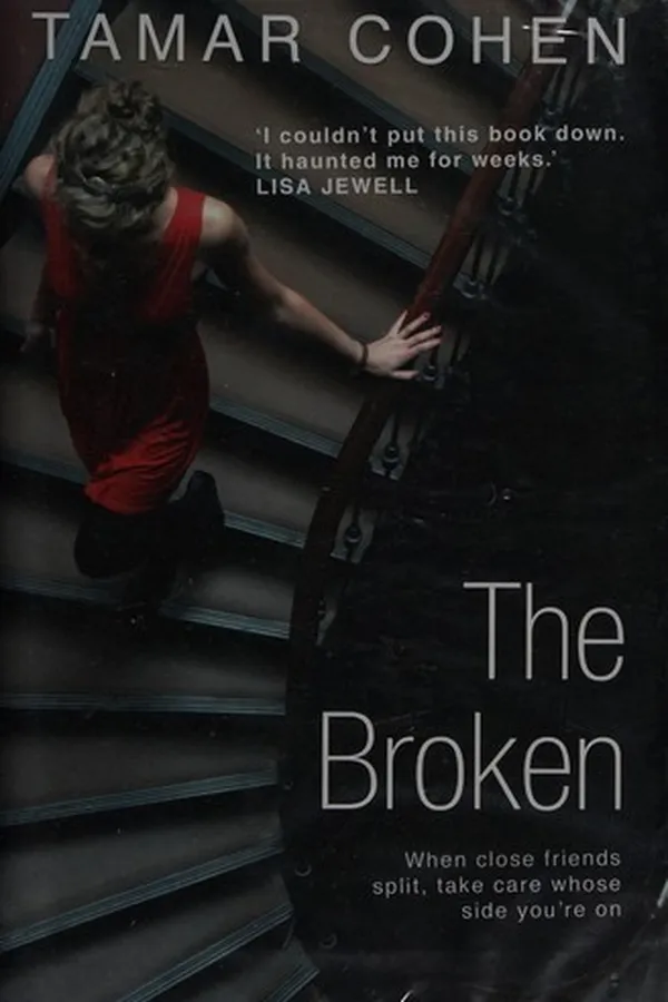Capa de The broken