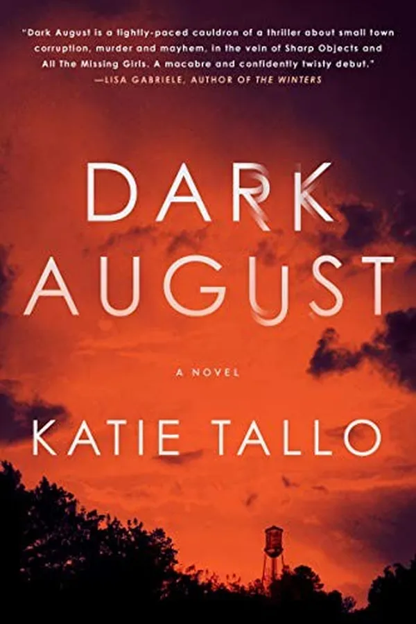Capa de Dark August
