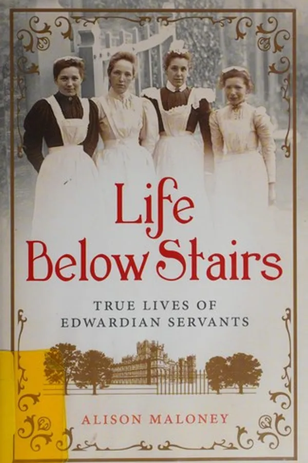 Capa de Life below stairs
