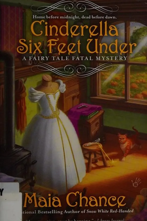 Capa de Cinderella Six Feet Under (Fairy Tale Fatal Mysteries, #2)