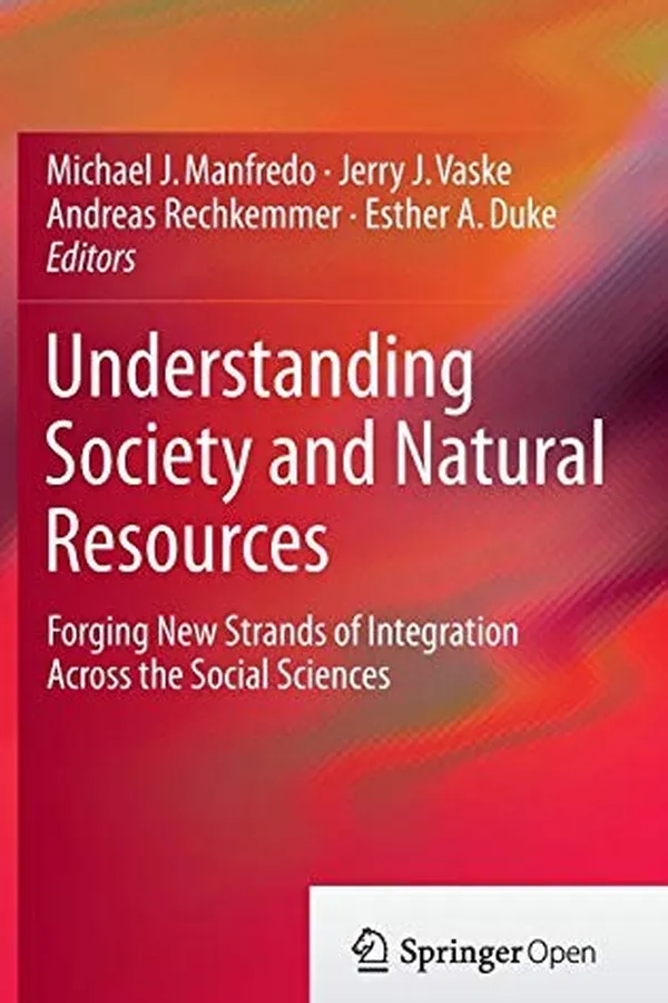 Capa de Understanding Society and Natural Resources