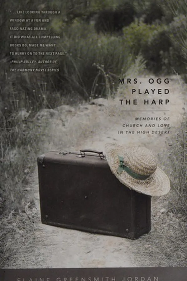 Capa de Mrs. Ogg Played the Harp
