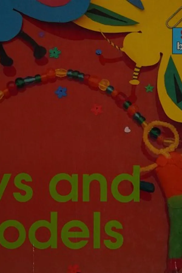 Capa de Toys and models