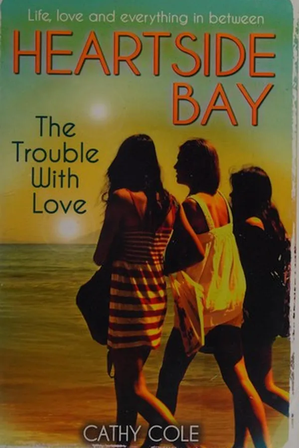 Capa de The trouble with love