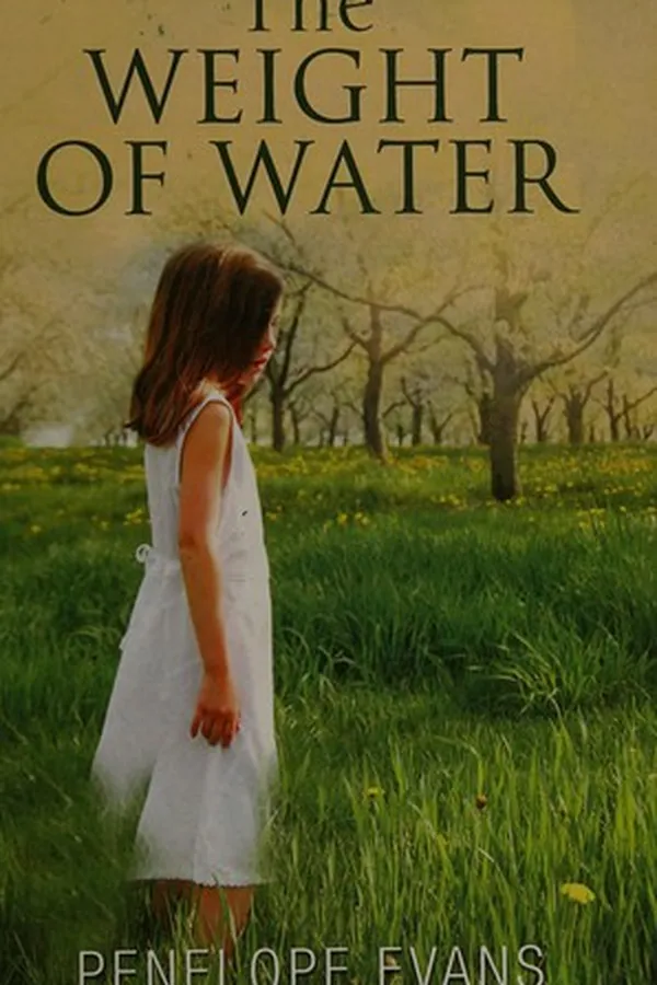 Capa de The weight of water