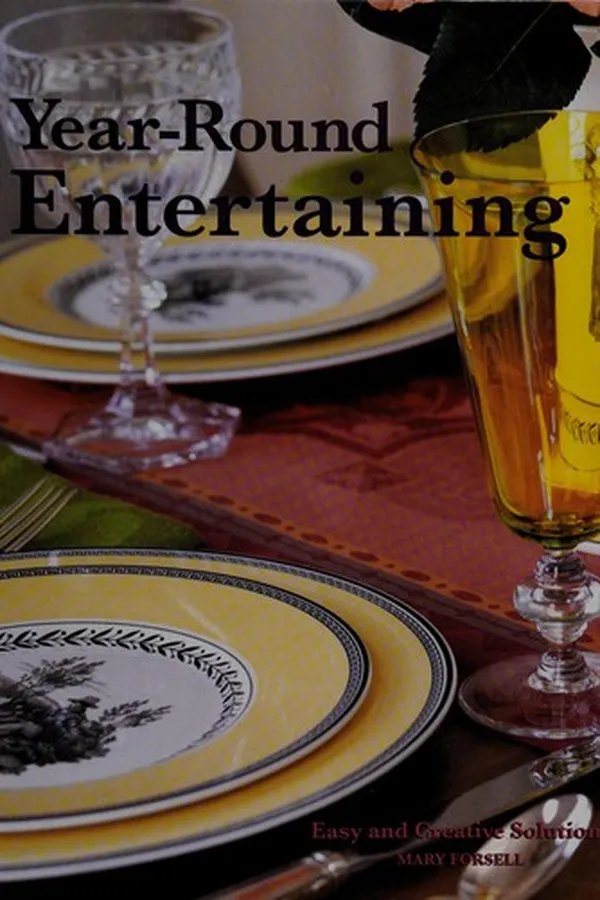 Capa de Year-round entertaining