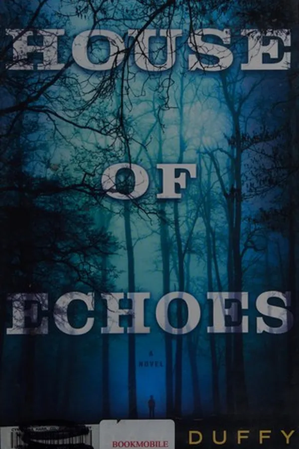 Capa de House of echoes