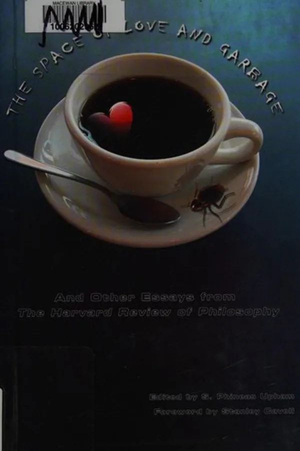 Capa de The space of love and garbage
