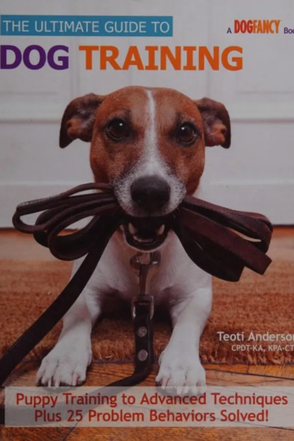 Capa de The ultimate guide to dog training