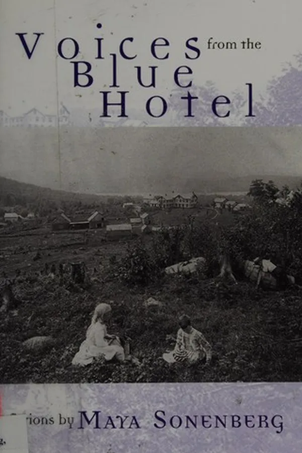 Capa de Voices from the Blue Hotel