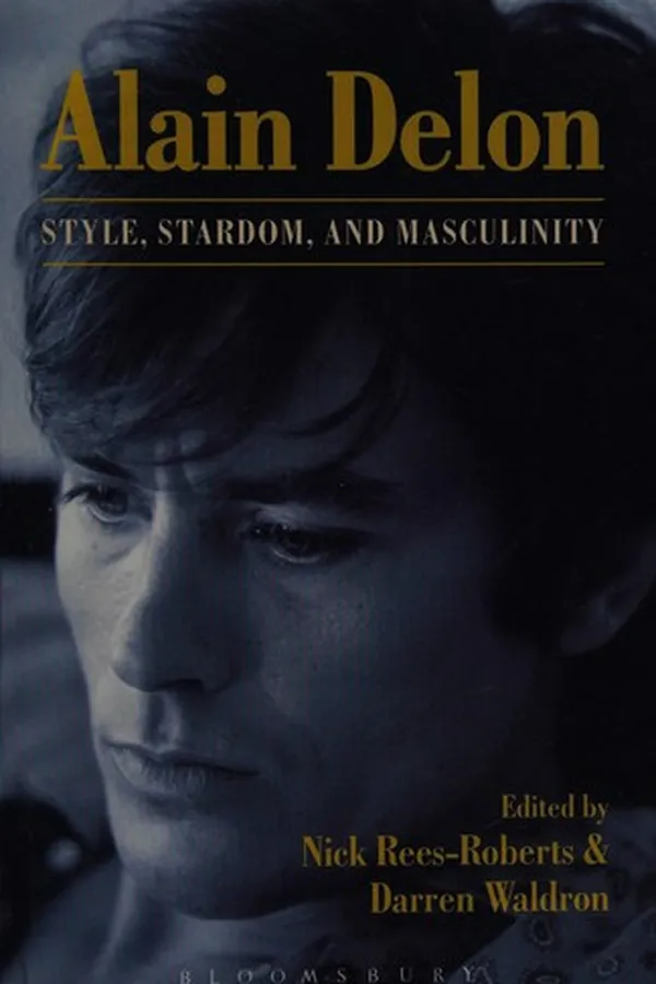 Capa de Alain Delon