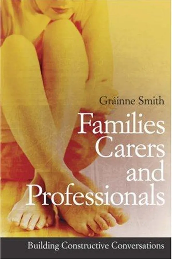 Capa de Families, carers, and professionals