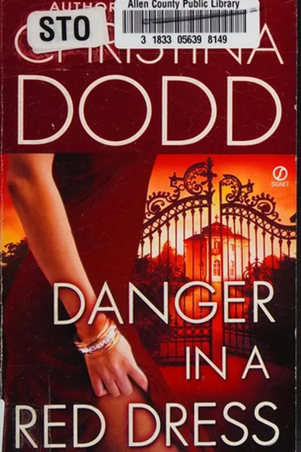 Capa de Danger in a red dress