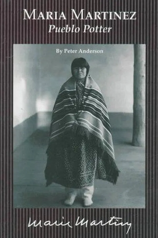 Capa de Maria Martinez
