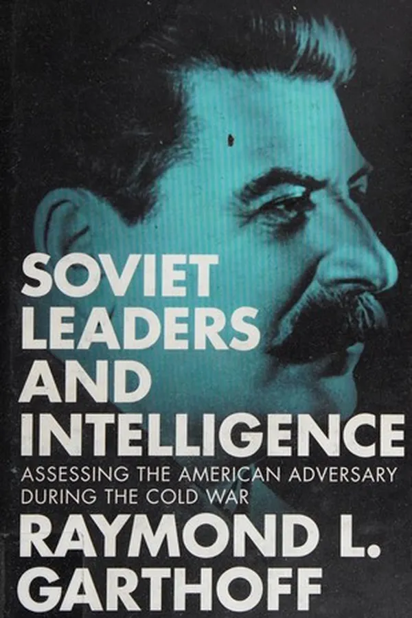 Capa de Soviet leaders and intelligence