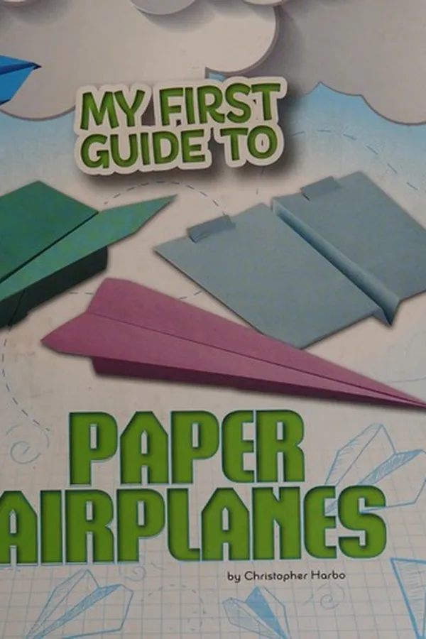 Capa de My first guide to paper airplanes