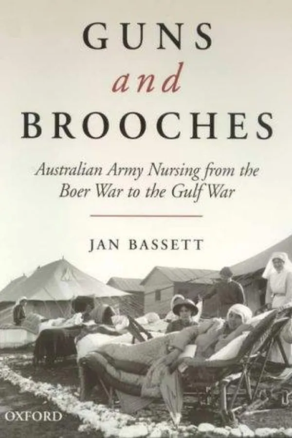Capa de Guns and brooches