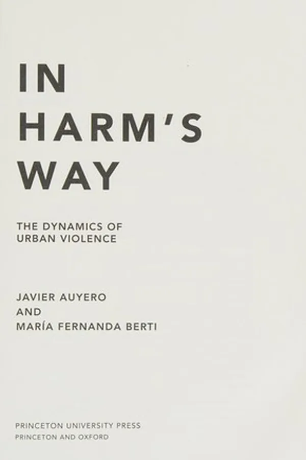 Capa de In harm's way