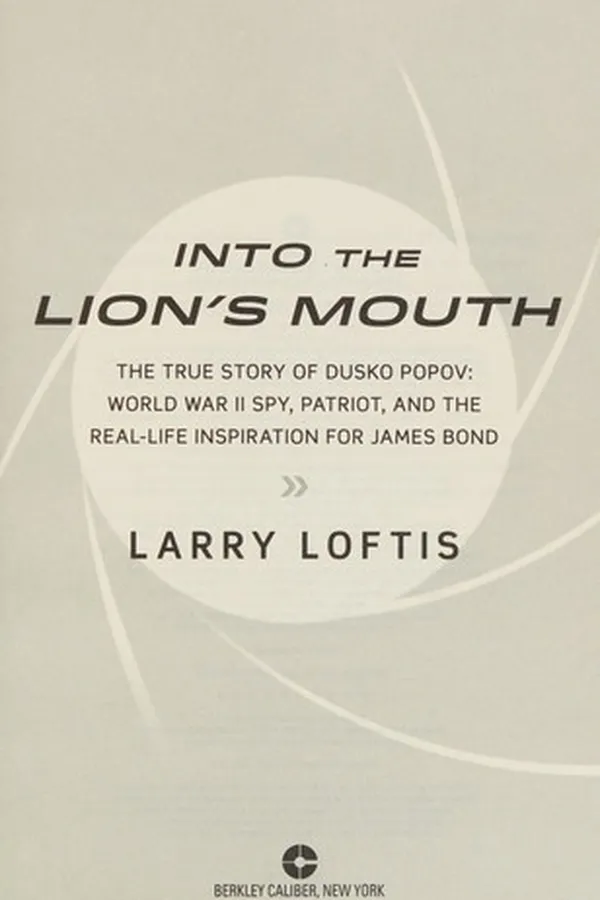 Capa de Into the lion's mouth