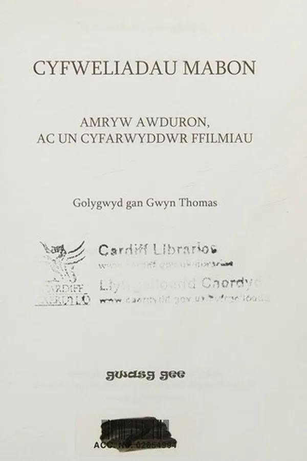 Capa de Cyfweliadau Mabon