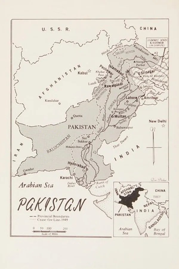 Capa de The land and people of Pakistan
