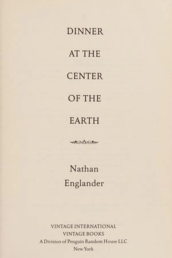 Capa de Dinner at the center of the earth