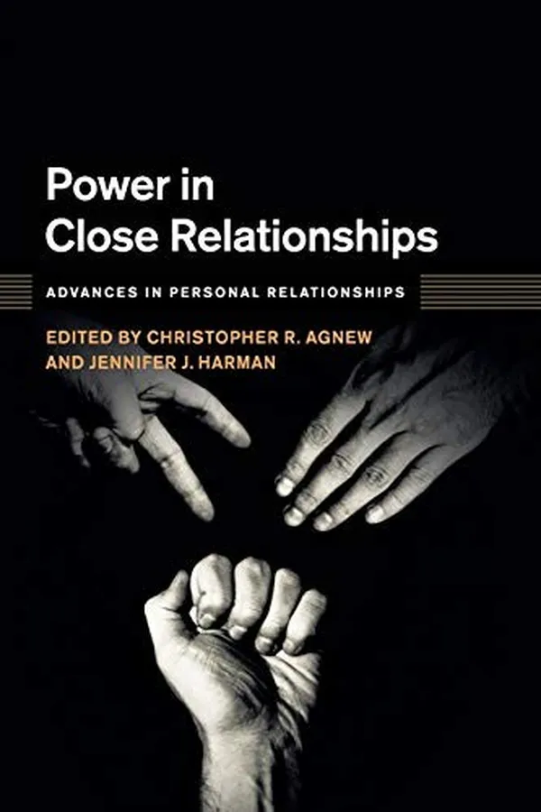 Capa de Power in Close Relationships