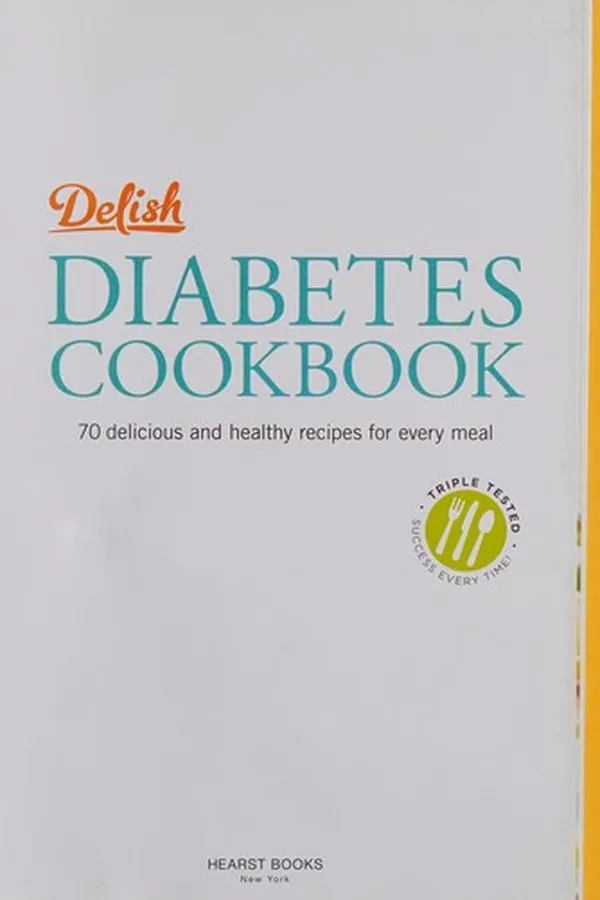 Capa de Delish diabetes cookbook
