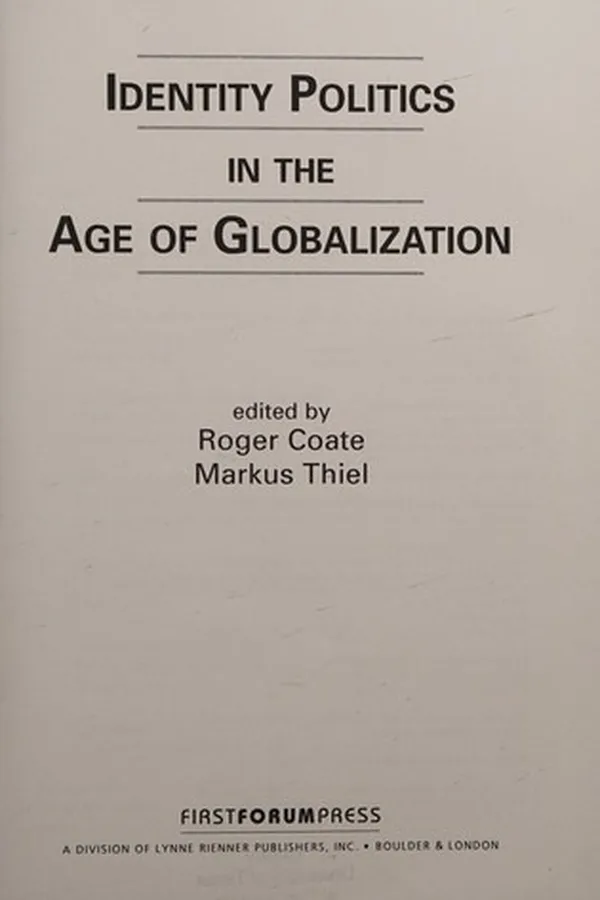 Capa de Identity politics in the age of globalization