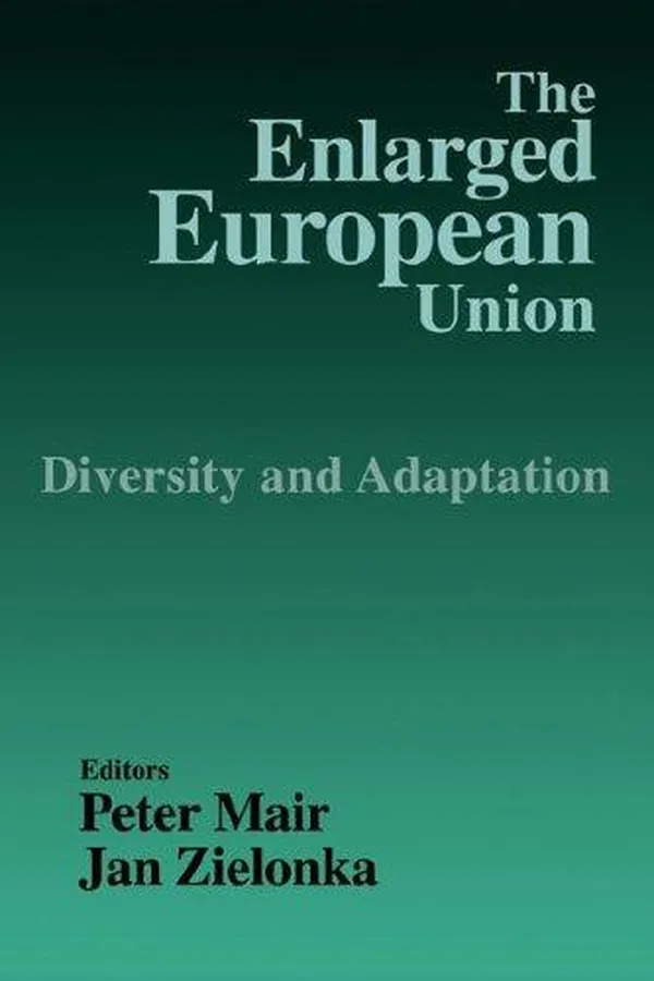 Capa de The enlarged European Union