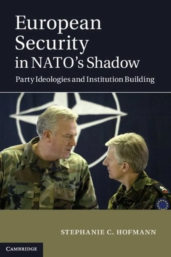 Capa de European Security in NATO's Shadow