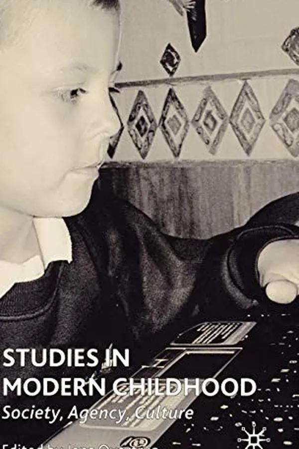 Capa de STUDIES IN MODERN CHILDHOOD: SOCIETY, AGENCY, CULTURE; ED. BY JENS QVORTRUP