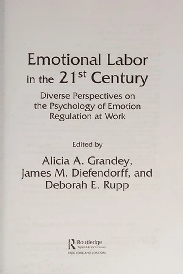 Capa de Emotional labor in the 21st century