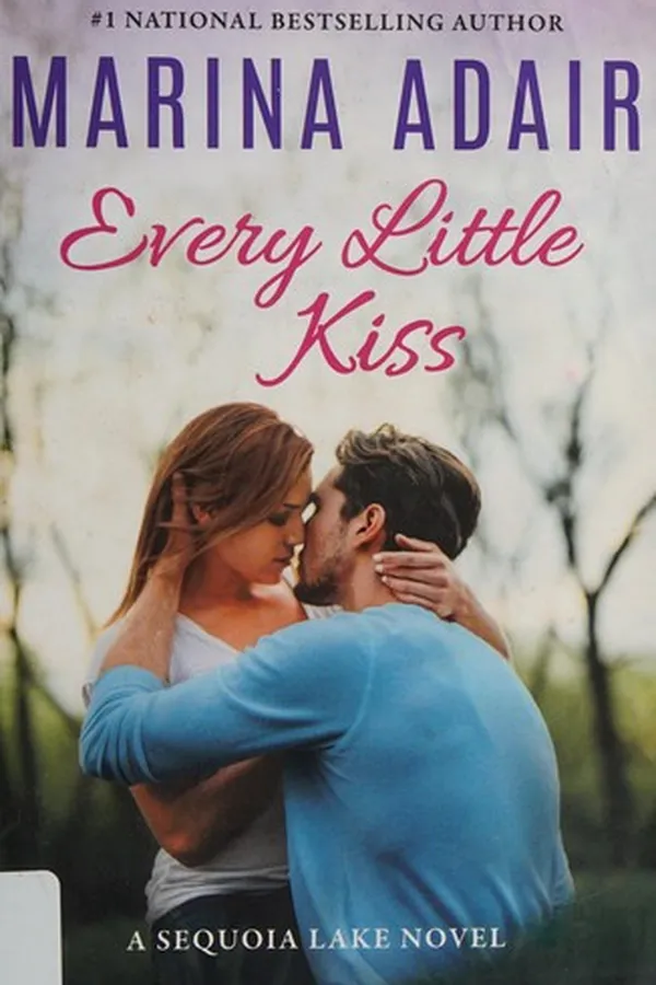 Capa de Every little kiss