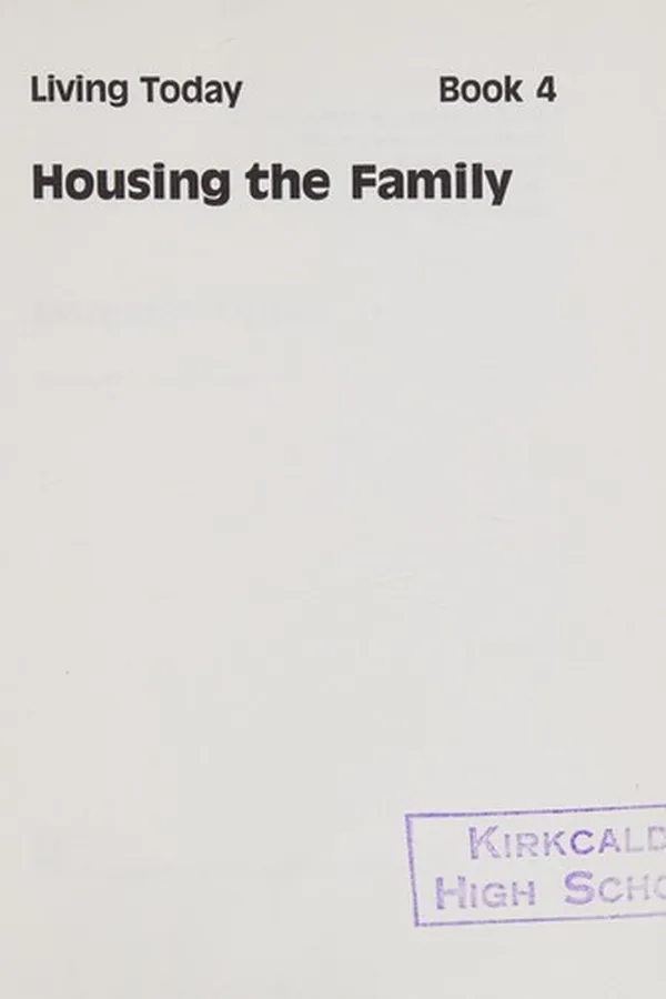Capa de Housing the Family (Living Today)