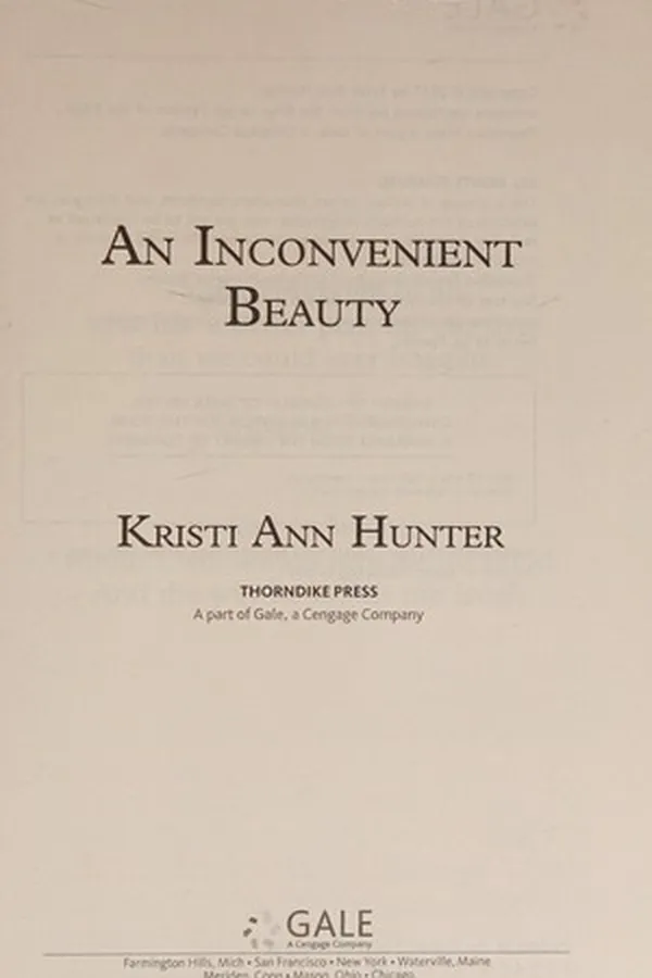 Capa de An Inconvenient Beauty