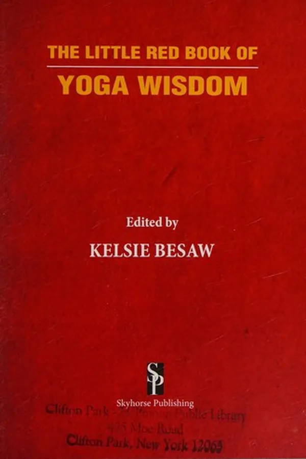 Capa de The little red book of yoga wisdom