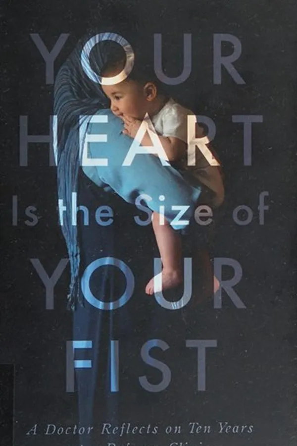 Capa de Your Heart Is the Size of Your Fist