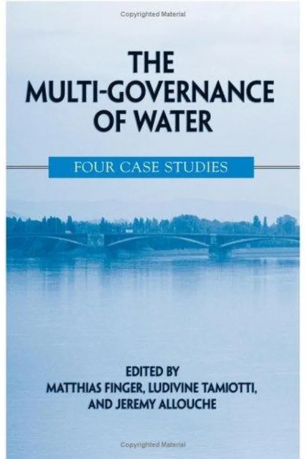 Capa de The multi-governance of water