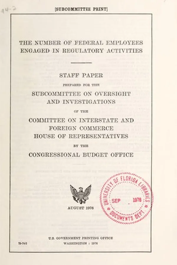 Capa de The number of Federal employees engaged in regulatory activities