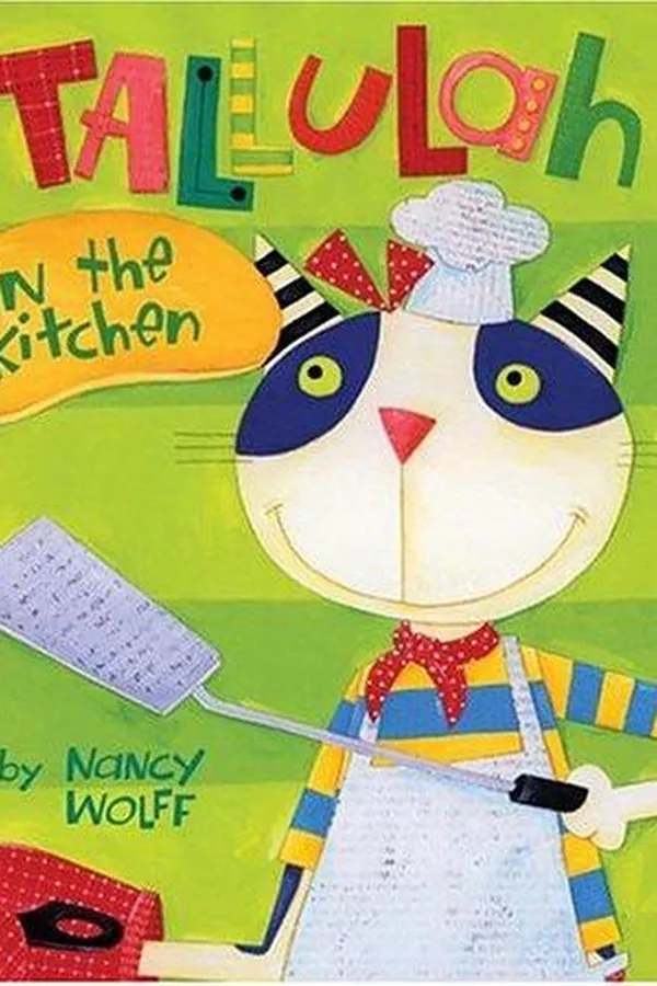 Capa de Tallulah in the kitchen